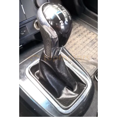 Ручка КПП з чохлом (чорний салон) Geely Emgrand EC7 MT (1068022719, 1068050176)