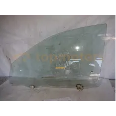 Стекло передней правой двери