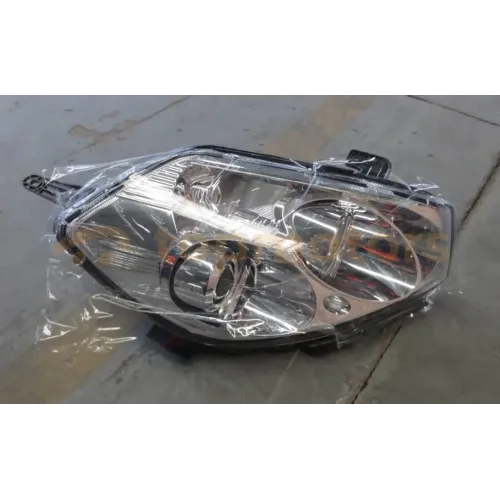 Фара передняя правая белая Geely Emgrand X7 (1017001035, 101700103559)