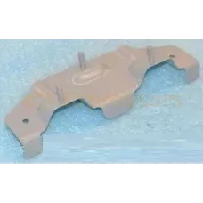 Кронштейн замка капота